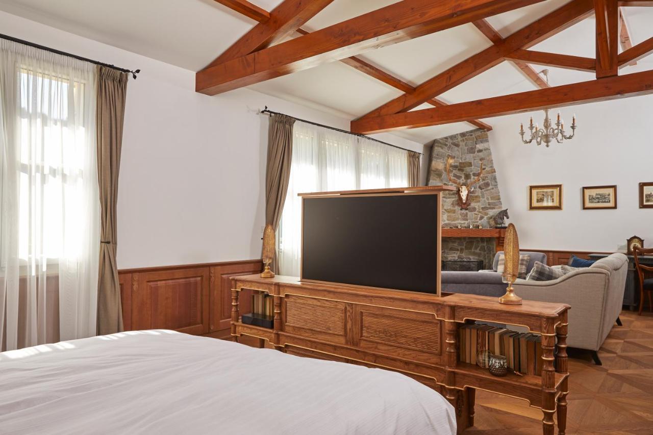 Chateau De Clotte & Suites Les Salles-de-Castillon Extérieur photo
